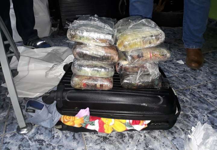 Descubren 20 kilos de presunta cocaína en bus Panamá-Changuinola