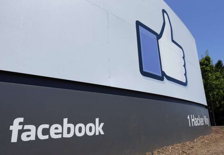 Sede de Facebook en Menlo Park, California. Facebook dice que los piratas informáticos accedieron a los datos de 29 millones de cuentas como parte de la brecha de seguridad revelada hace dos semanas.  Foto AP 