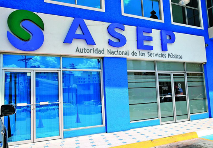 ASEP coloca multa millonaria a empresas de luz, agua y telecomunicaciones
