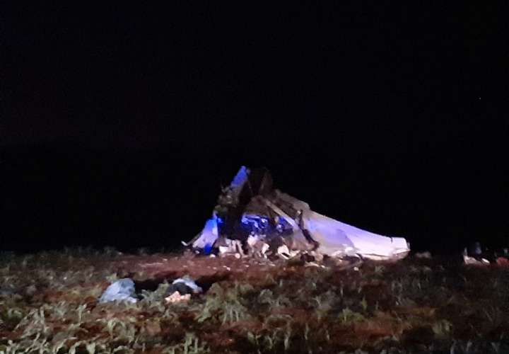 Dos muertos y un herido deja accidente aéreo en La Enea de Guararé