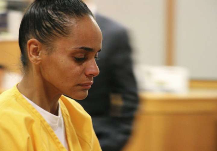 Mujer pagará condena de 60 años de prisión por quemar vivo a su novio 