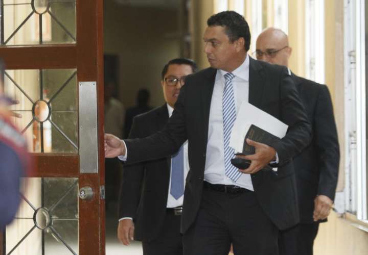 Diputado Arias es imputado por  delitos de violación carnal y actos libidinosos 