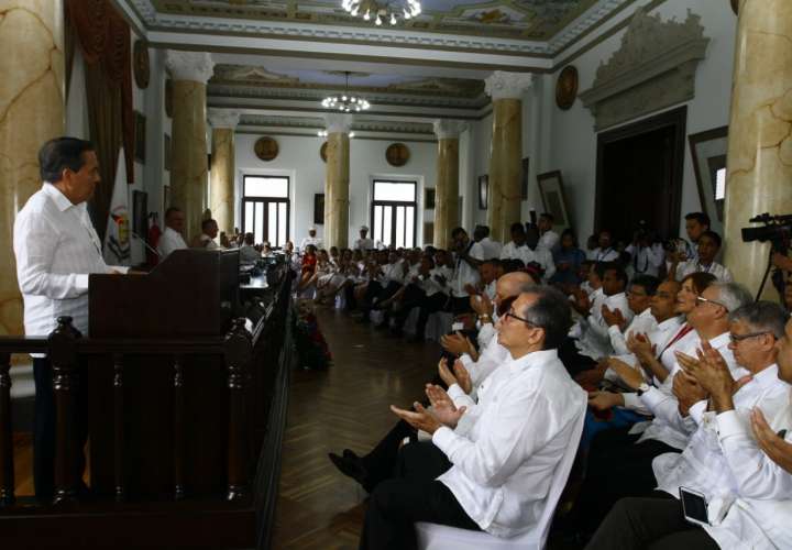 Presidente Cortizo y ministros participan en actos del 3 de Noviembre [Videos]