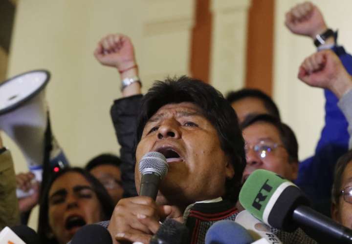 Evo Morales llama a la oposición al diálogo para buscar la paz en Bolivia
