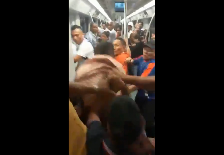 Captan trifulca en un vagón del metro (Video)
