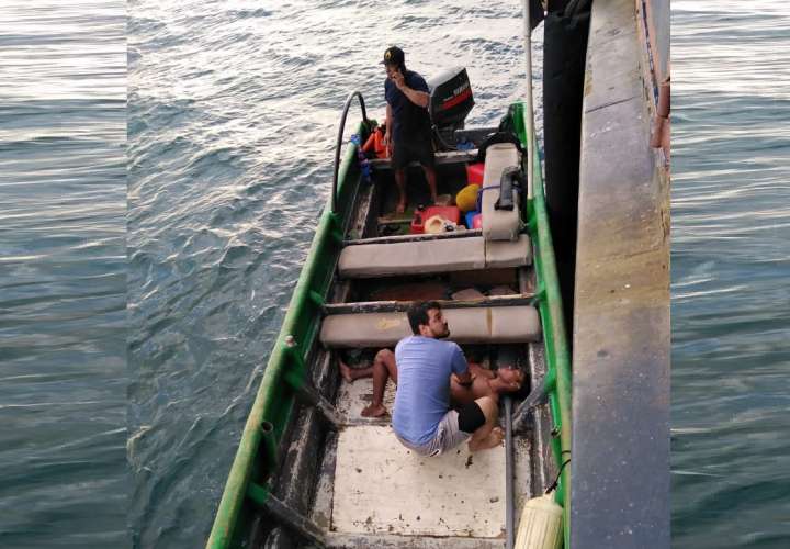 Ubican hombre flotando inconsciente en el mar cerca de Isla Flamenco