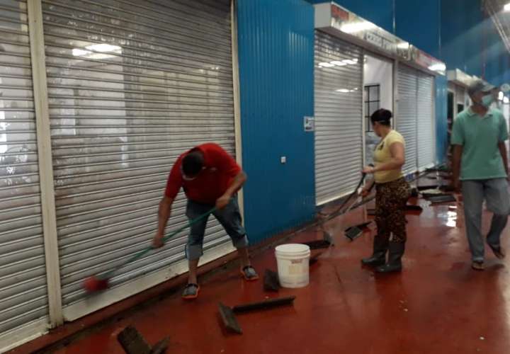 Tercera limpieza en Merca Panamá por casos de Covid-19 [Video]