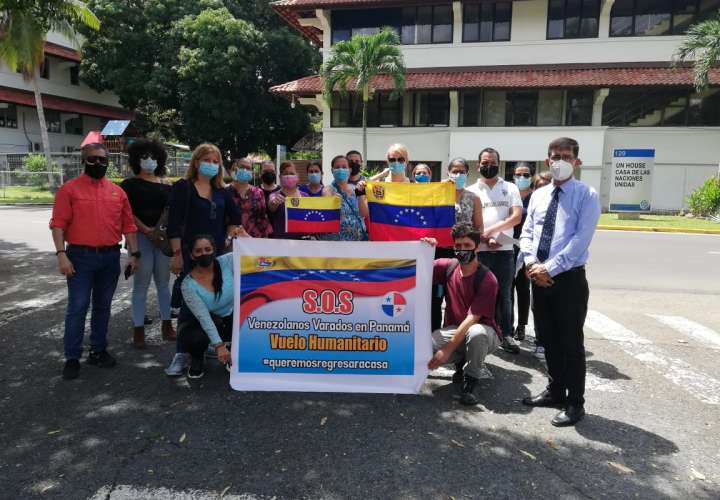 Venezolanos varados en Panamá quieren irse a su país
