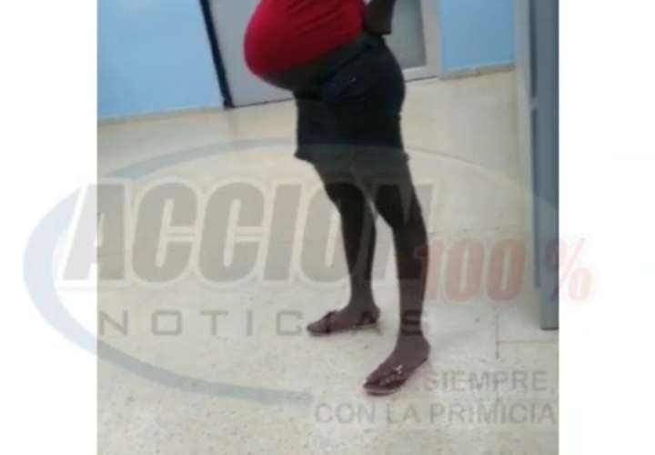 Mujer da a luz en la sala de espera del hospital Manuel Amador Guerrero (Video)