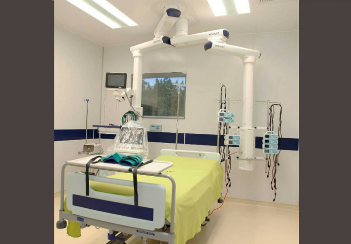  Actualmente el sistema de salud cuenta con una disponibilidad de 354 camas en la UCRE; 350 en UCI y 1,600 en salas de hospitales a nivel nacional.