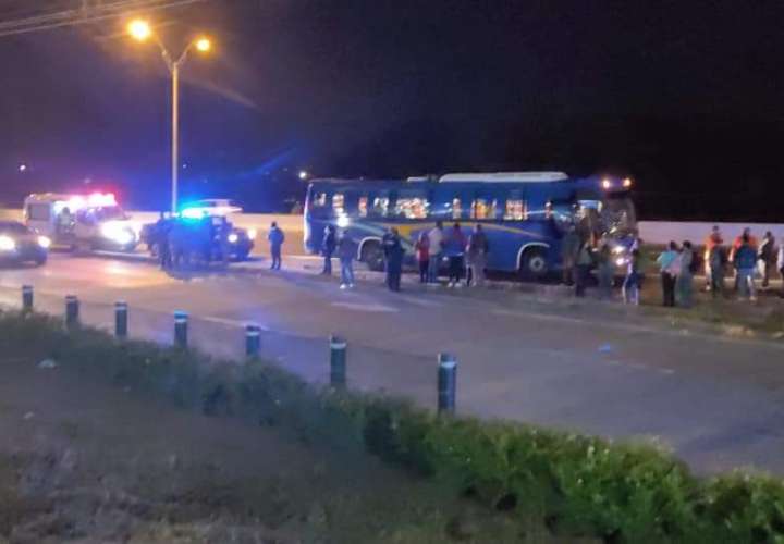Asaltan a pasajeros de bus La Chorrera -Panamá, capturan a uno [Video]