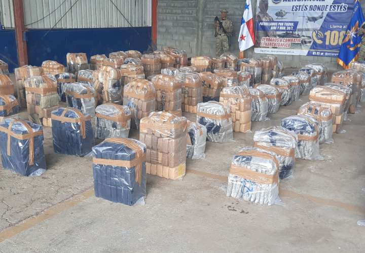 Incautan más de 2,000 paquetes de droga en operativo en Punta Burica