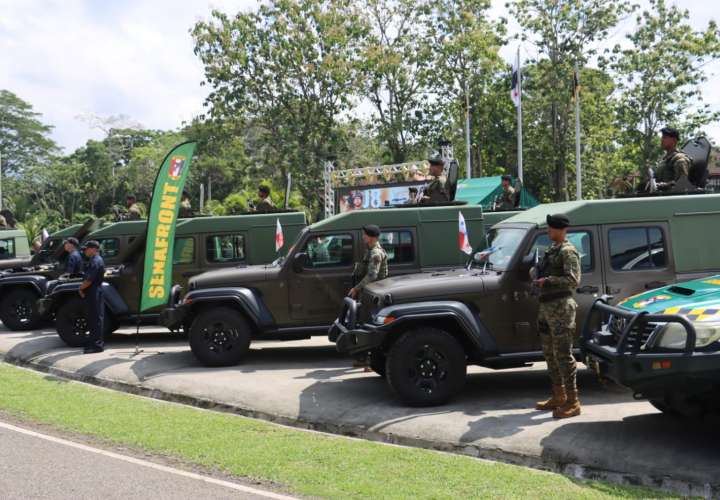 Embajada de EE.UU. dona 63 Jeep J8 a Panamá 