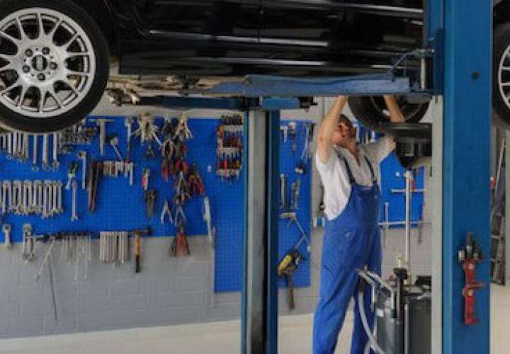 Unos  597 talleres a nivel nacional están autorizados por ofrecer el servicio de revisado vehicular.