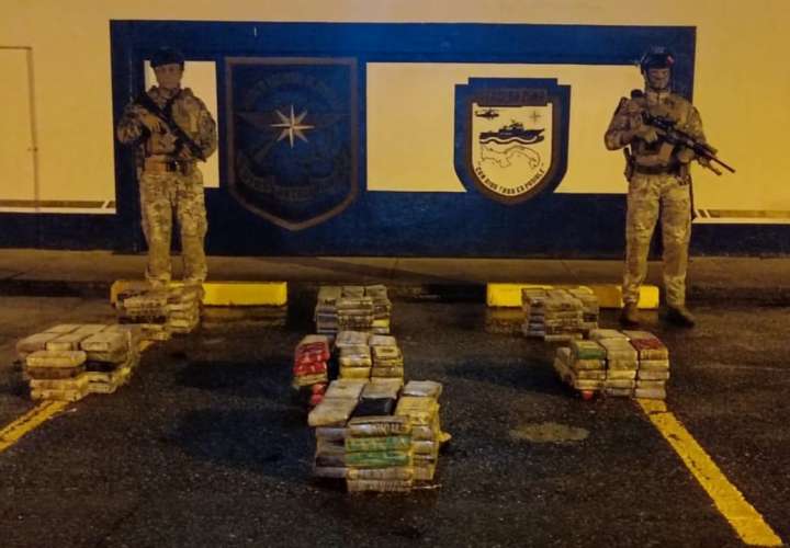 Senan decomisa 232 paquetes de drogas en puerto de Colón 