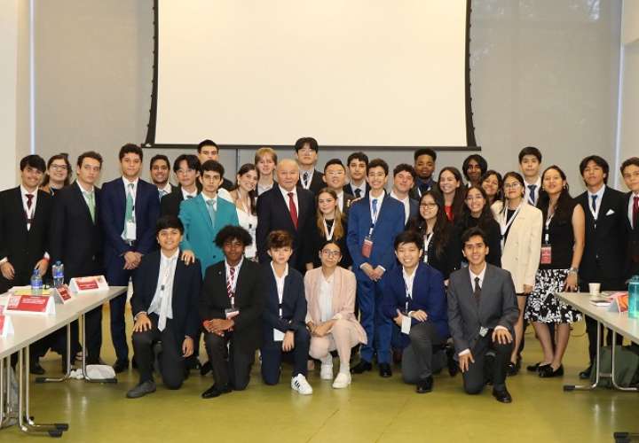Más de 200 estudiantes de diversos países participan en las sesiones del Modelo Nacional de Havard de la ONU.