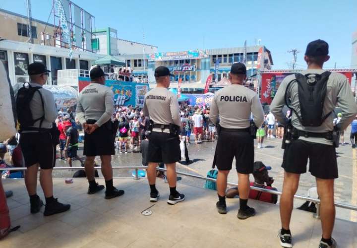 La Policía Nacional un fuerte operativo en los 4 días del carnaval.