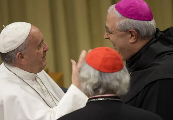 Dos semanas tras desaparición, Vaticano anuncia renuncia de Lacunza