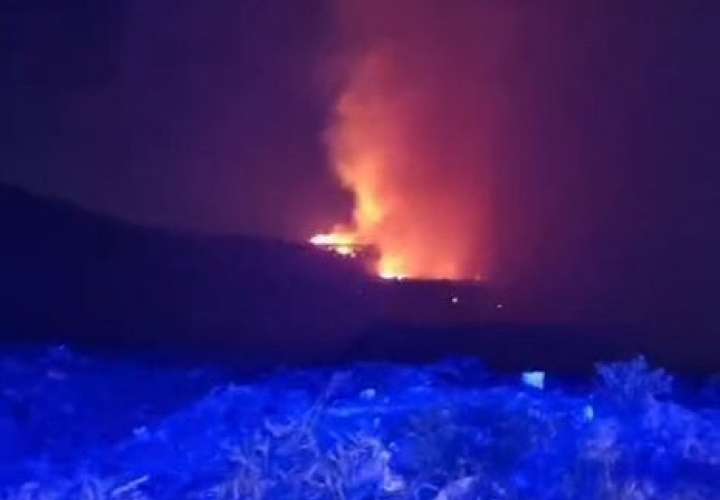 Fuego en Cerro Patacón.