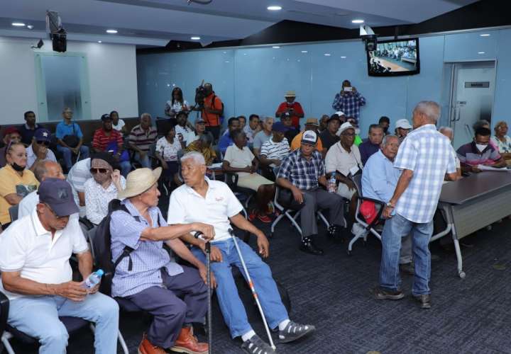 Los jubilados ha seguido de cerca el debate de la iniciativa en la Asamblea Nacional.