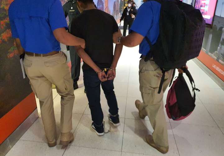 Extraditan a Panamá a salvadoreño señalado por homicidio y robo a comerciante