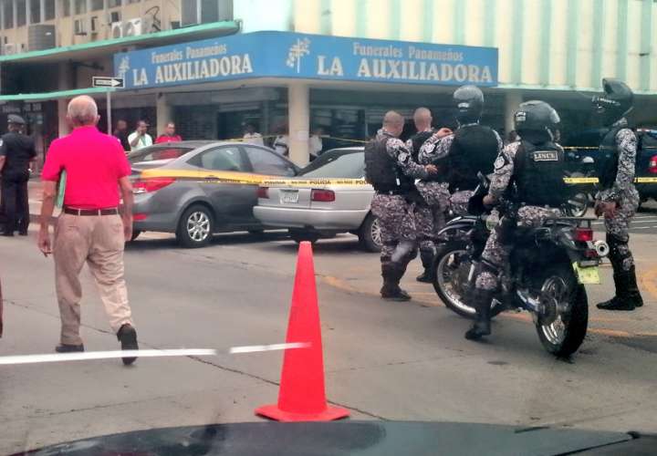 Plomean unidad del SPI en presunto auto robo en Calidonia