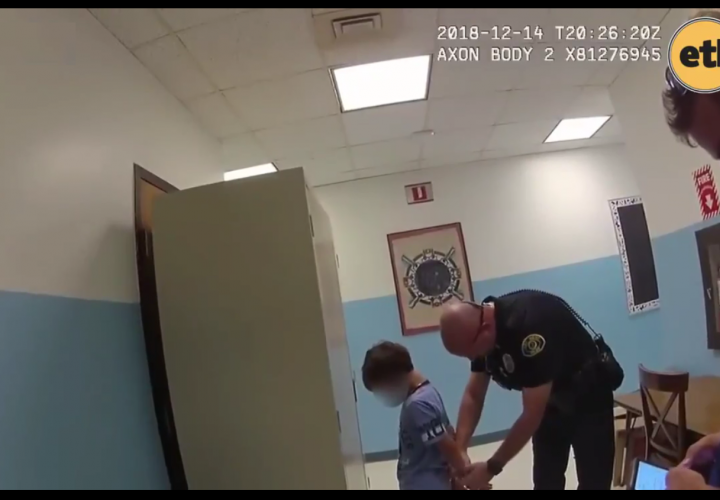 Policía arresta niño con discapacidad en escuela de Miami, madre demanda (Video)