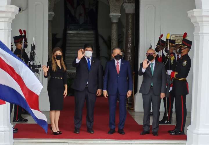 Cortizo sostiene reunión con presidentes de Costa Rica y República Dominicana
