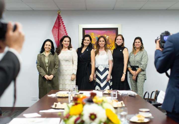 Primera dama de Panamá destaca avances durante encuentro en Nueva York