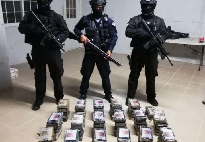 Descubren  87 paquetes de droga dentro de un vehículo en Pacora
