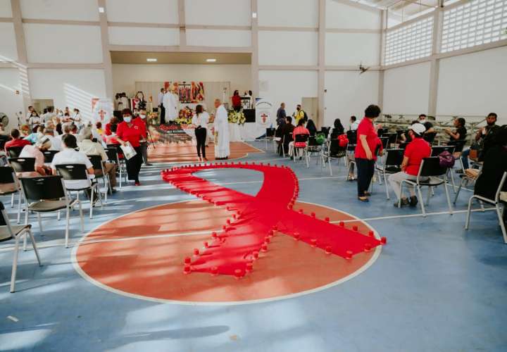 Panamá enciende una vela por los fallecidos de VIH-SIDA