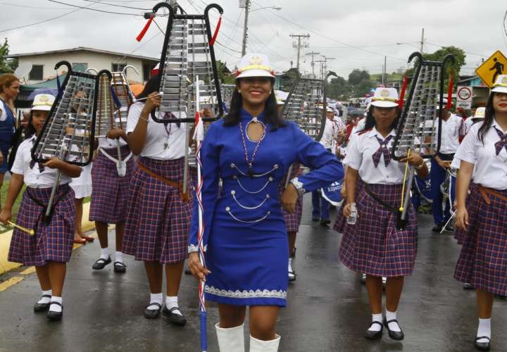 Tradicional desfile en Panamá Viejo para festejar 500 años de fundación 