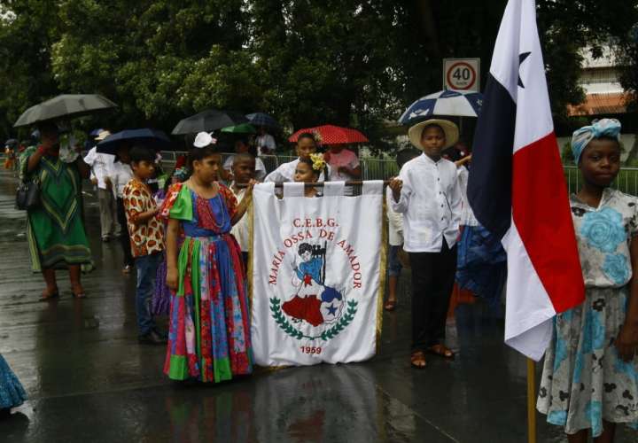 Tradicional desfile en Panamá Viejo para festejar 500 años de fundación 