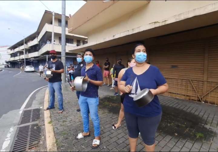 Santaneros cierran vía para exigir entrega de bonos solidarios [Video]