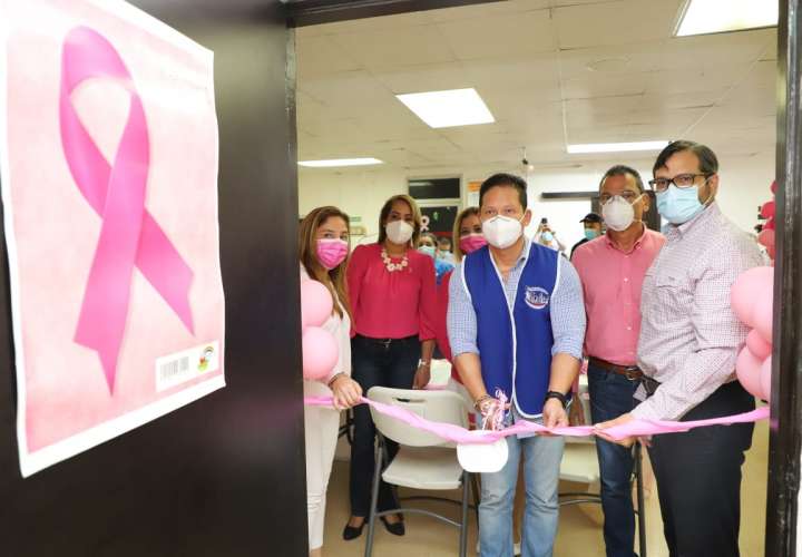 Mamografías gratis en Calidonia tras reparación de equipos