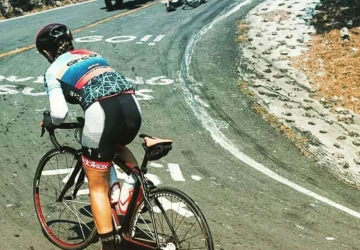 Ciclistas escalarán por cuarta vez el Cerro de la Cruz