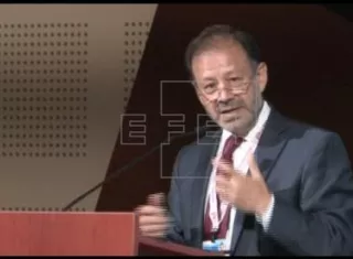  Jefe del Banco Mundial (BM) para América Latina, Augusto de la Torre.