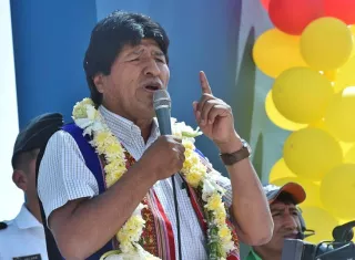 Evo Morales, quien habla hoy, jueves 30 de noviembre de 2017, en un acto en la región de Cochabamba (Bolivia). EFE