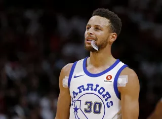 Curry no tiene daños estructurales en el tobillo. Foto: AP