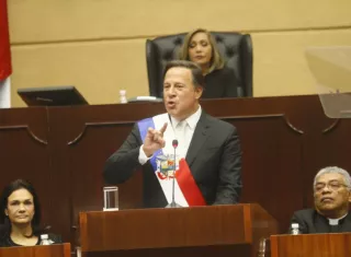 Presidente Juan Carlos Varela mientras pronunciaba su discurso en la Asamblea Nacional este 2 de enero.