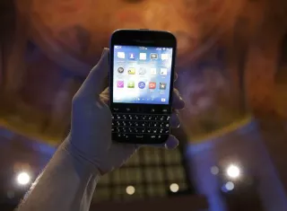 La demanda se produjo por la violación de una patente a Facebook y a sus subsidiarias Instagram y WhatsApp.  Foto: EFE Archivo