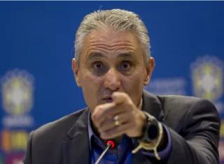Adenor Leonardo Bachi &quot;Tite&quot; es el director técnico de la selección de Brasil. Foto AP