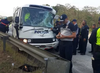 Tras ser estabilizado el herido fue trasladado a un hospital en ciudad de Panamá debido a su condición de salud. Foto: Delfia Cortez