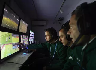 El VAR, la ayuda tecnológica al arbitraje, será utilizado en el Campeonato del Mundo de Rusia 2018. Foto AP