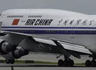 El primer vuelo debe llegar hoy