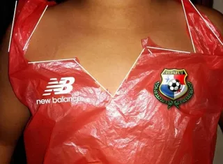 Aquí algunos de los memes de la nueva camiseta de la Selección de FFútbol de Panamá. Foto: Redes Sociales