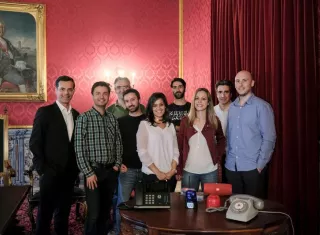 Grupo de diez ingenieros portugueses que ha desarrollado de forma altruista un software para alertar a la población y dar consejos de cómo actuar en caso de incendio forestal. EFE