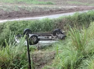 Vista general de cómo quedó el vehículo tras accidente en Natá.  /  Foto: Elena Valdez