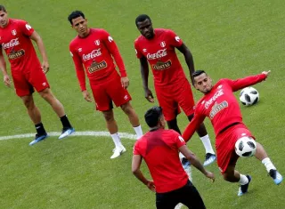 La selección de Perú se mantiene concentrada para su debut contra la selección danesa el 16 de junio. Foto EFE