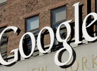 Google presentó hoy &quot;Sé genial en internet&quot;, la versión en español de su programa &quot;Be internet awesome&quot; para educar y ayudar a los niños a que se desenvuelvan de manera segura en la red. EFE